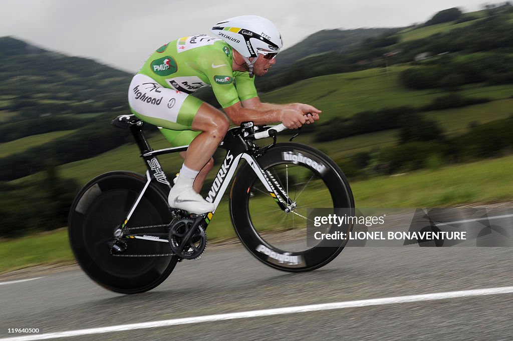 Sprinter Rider Green jersey of best sprinter, Britain's Mark Cavendish, competes in ...