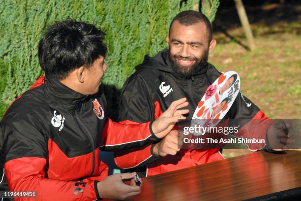 Michael Leitch and Yoshitaka Tokunaga of Toshiba Brave Lupus are seen during a training session on December 28, 2019 in Fuchu, Tokyo, Japan.
