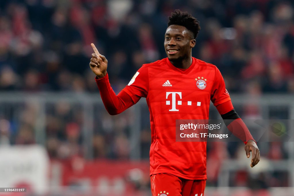 FC Bayern Muenchen v FC Schalke 04 - Bundesliga