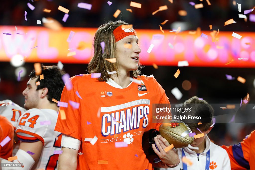 College Football Playoff Semifinal at the PlayStation Fiesta Bowl - Clemson v Ohio State