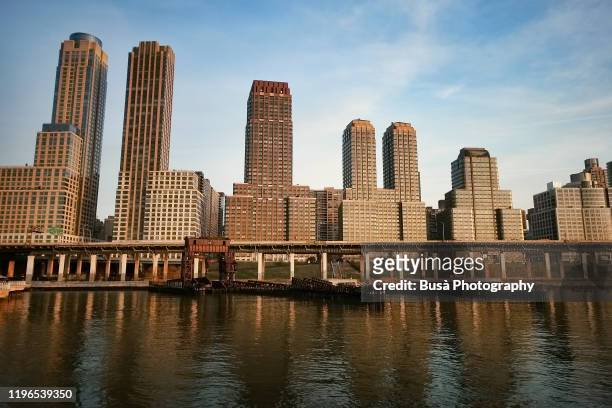 luxury towers at riverside south, along the west side highway and facing the hudson river, in uptown manhattan, new york city - riverside park manhattan stock pictures, royalty-free photos & images