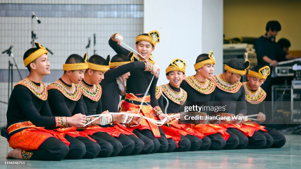 Indonesische Jungs beim Japanisch-Indonesischen Freundschaftsfestival 2018 im Yoyogi Park