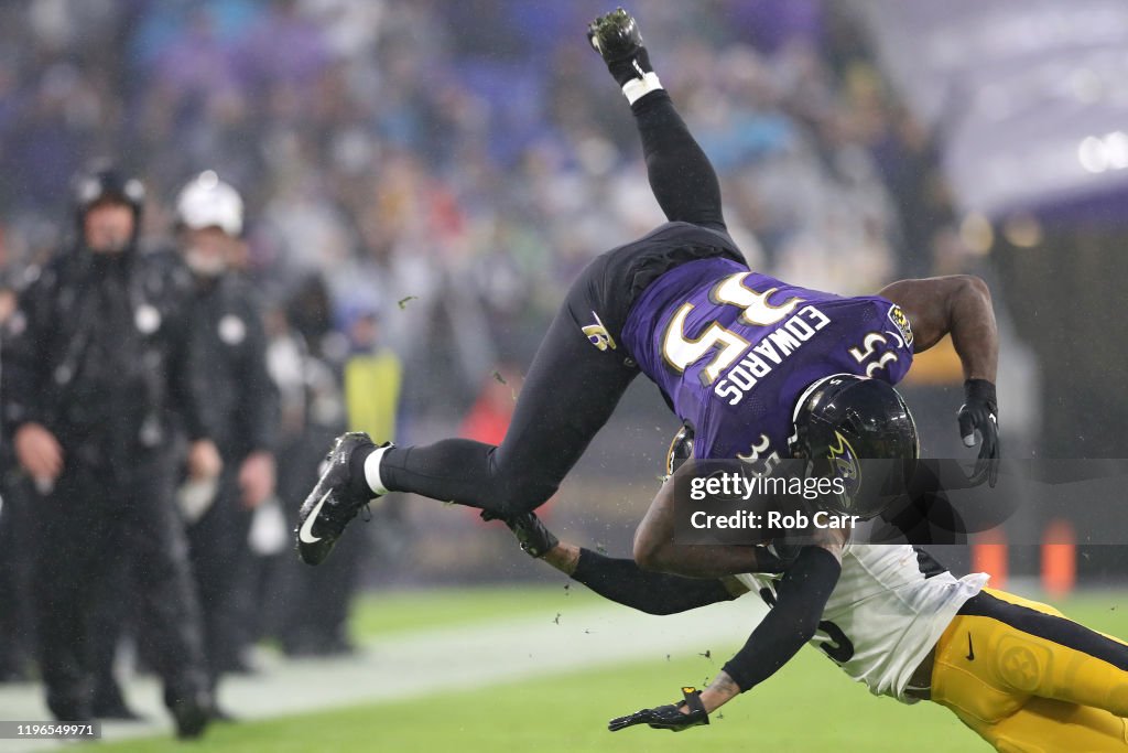 Pittsburgh Steelers v Baltimore Ravens