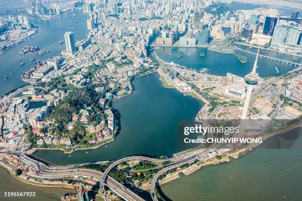 drohnenansicht von macau city - macao stock-fotos und bilder