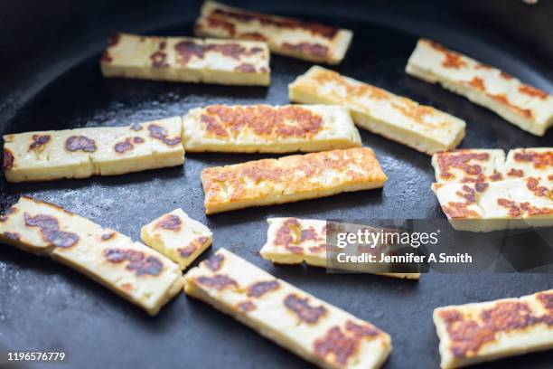 halloumi - grilled halloumi stock pictures, royalty-free photos & images