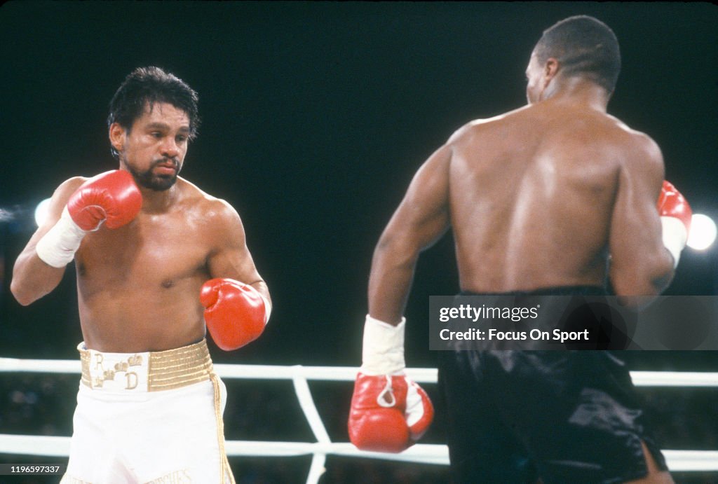 WBC Super Middleweight Title Fight - Roberto Duran v Sugar Ray Lenard