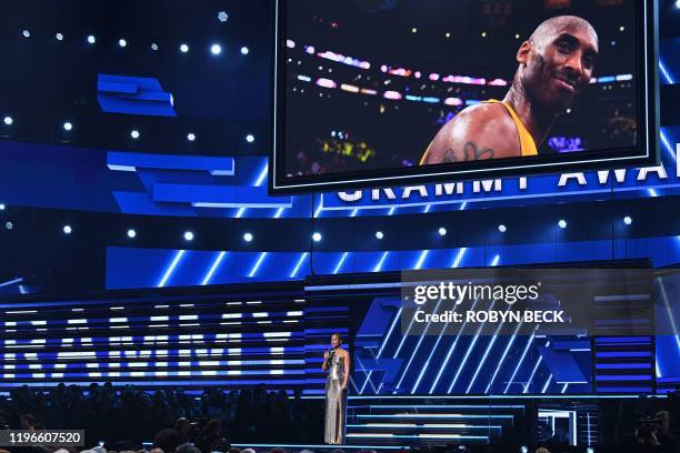 Host US singer-songwriter Alicia Keys speaks about late NBA legend Kobe Bryant during the 62nd Annual Grammy Awards on January 26 in Los Angeles.