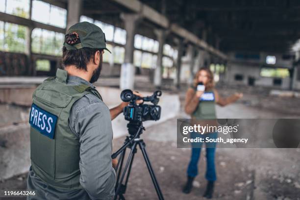 Reporting Scene Risk Reporting Photos and Premium High Res Pictures - Getty Images