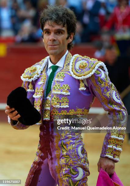 Spanish bullfighter Jose Tomas performs during a bullfight at the Plaza Valencia bullring on July 23, 2011 in Valencia, Spain.