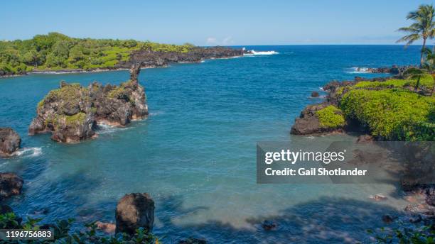 kaumahina state wayside park bay - waianae_hawaii stock pictures, royalty-free photos & images