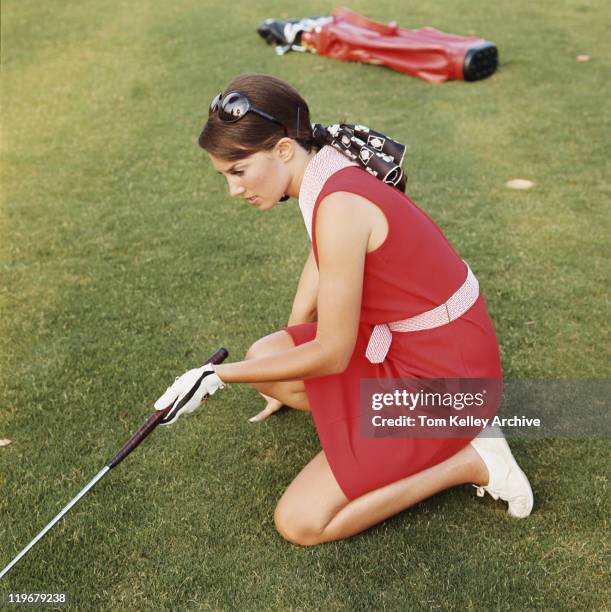 young woman lining up shot - 1973 stock pictures, royalty-free photos & images