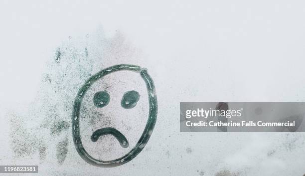 face drawn in condensation - condensation drawing stock pictures, royalty-free photos & images