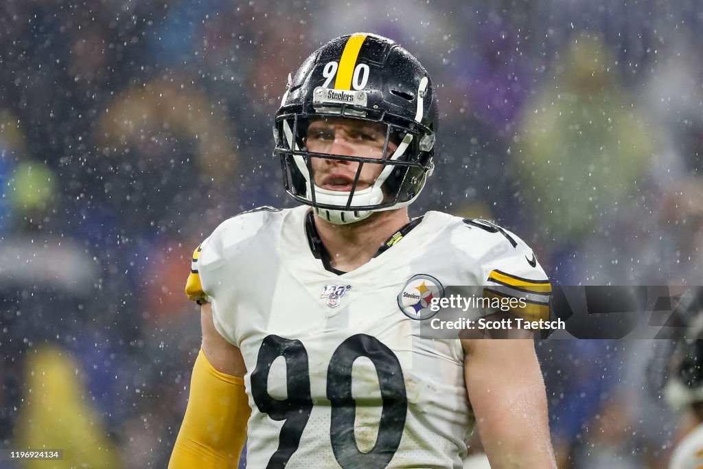 Pittsburgh Steelers v Baltimore Ravens