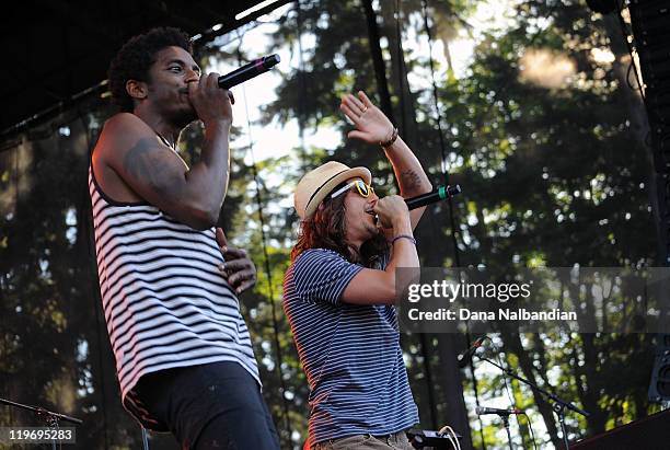 Ciesco Rapper 79 Cisco Rapper Stock Photos, High-Res Pictures, and Images - Getty Images