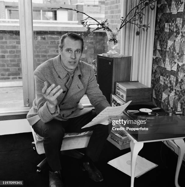 1 009 Sir George Martin Photos And Premium High Res Pictures Getty Images 1 009 Sir George Martin Photos And Premium High Res Pictures Getty Images