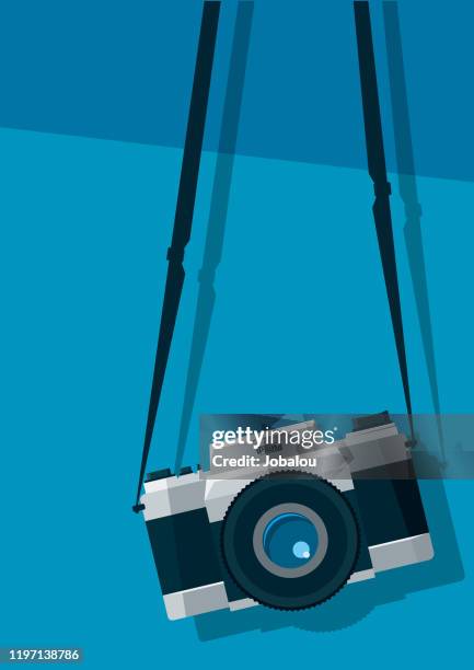 poster-vorlage mit retro-fotokamera - camera shutter stock-grafiken, -clipart, -cartoons und -symbole