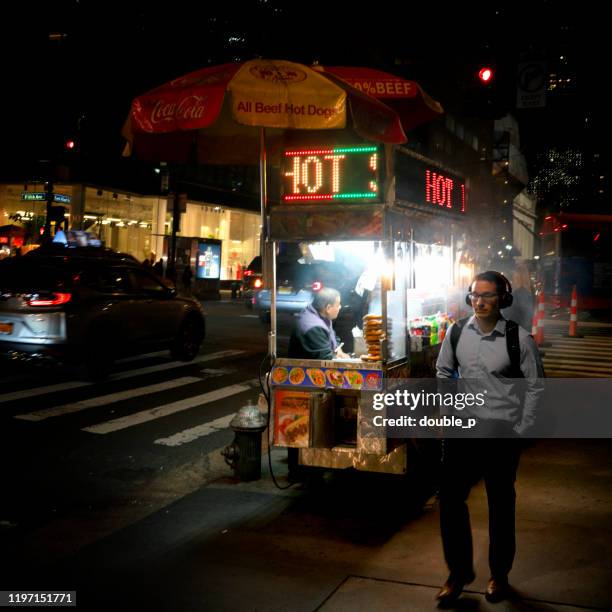 ホットドッグスタンド - double hotdog ストックフォトと画像