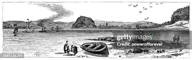 ilustraciones, imágenes clip art, dibujos animados e iconos de stock de dumbarton rock desde across the river clyde en dunbartonshire, escocia - siglo xix - clyde river
