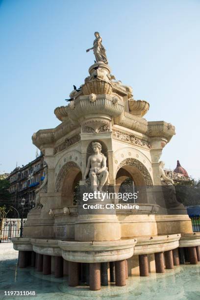 flora fountain in mumbai, india - koloniale stijl stockfoto's en -beelden