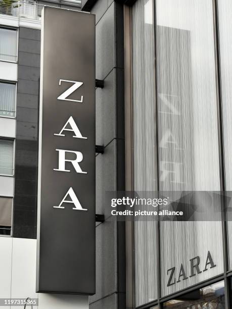 January 2020, Berlin: The logo "Zara" is attached to the facade of a shop of the Spanish textile company in Tauentzienstraße. Photo: Jens...
