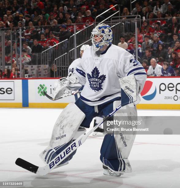 16 064 Maple Leafs Jersey Stock Photos High Res Pictures And Images 16-064-maple-leafs-jersey-stock-photos-high-res-pictures-and-images