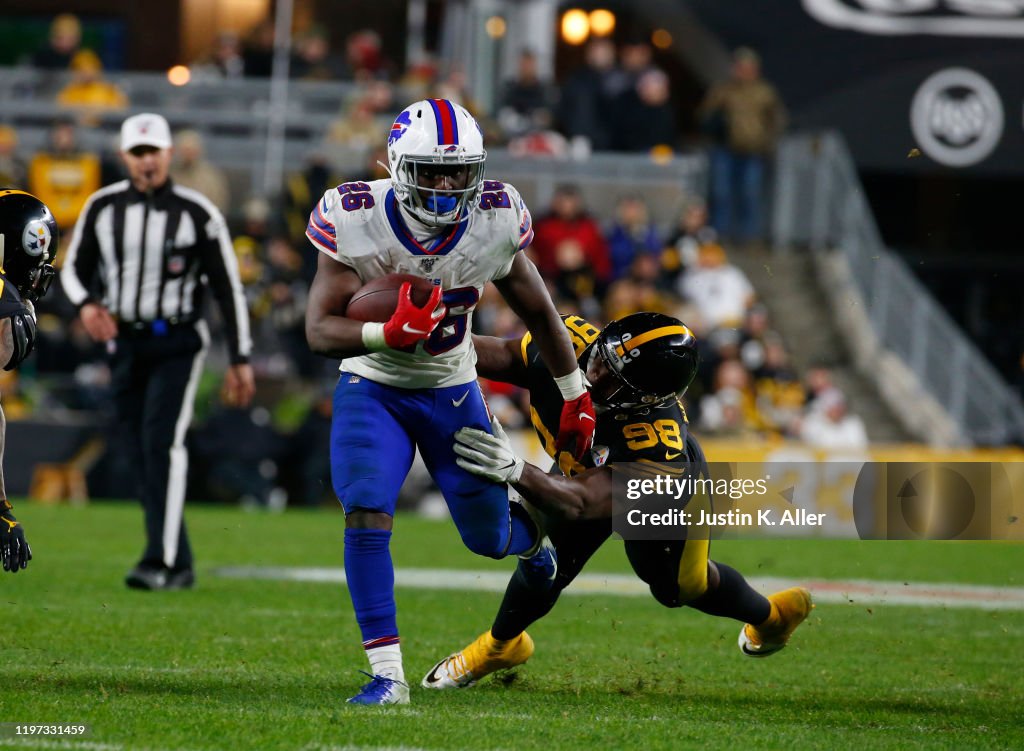 Buffalo Bills v Pittsburgh Steelers