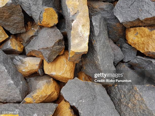 Stock Rocks 547 Pile Of Broken Rocks Stock Photos, High-Res Pictures, and Images ...