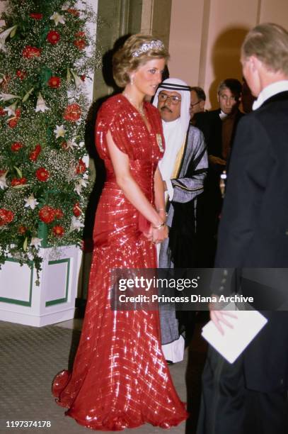 Diana, Princess of Wales attends a state banquet given by Sheikh Zayed bin Sultan Al Nahyan, the President of the United Arab Emirates at Claridge's...