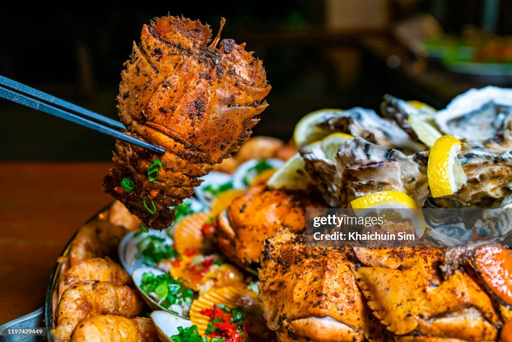 Seafood barbecue platter