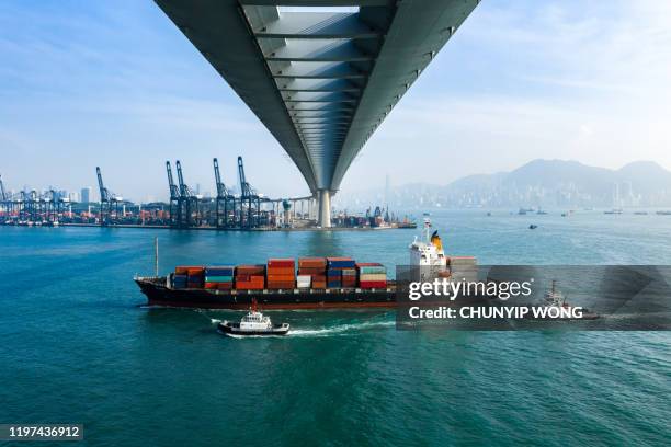 container cargo freight ship terminal in hong kong - boat top view stock pictures, royalty-free photos & images