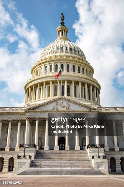 us capitol building - steps - congreso de los estados unidos fotografías e imágenes de stock