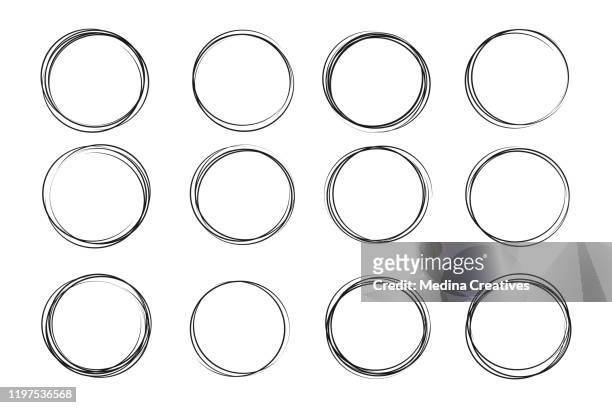stockillustraties, clipart, cartoons en iconen met hand getekende cirkel schets set - circle