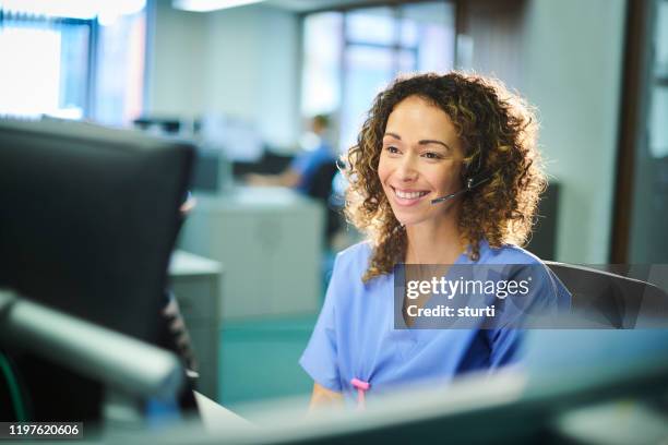 6,353 Male Gp Using Computer Stock Photos, High-Res Pictures, and ...