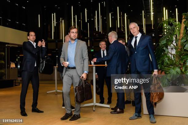 De delegatie van FC Den Bosch op weg naar de zittingszaal. Delegatie bestaat uit Theo Teelen algemeen directeur ai, Jan-Hein Schouten voorzitter RvC,...