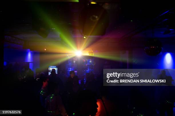 40 Bar Rumba Photos and Premium High Res Pictures - Getty Images