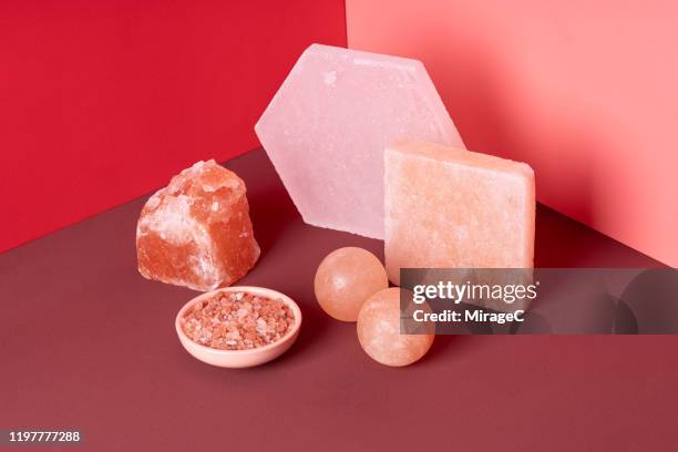 various shapes of himalayan salt - salt mineral stock pictures, royalty-free photos & images