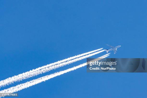 Jet Engine Contrail 405 Jet Engine Exhaust Stock Photos, High-Res Pictures, and Images ...
