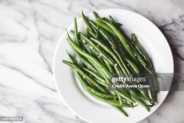 green beans - green bean stockfoto's en -beelden