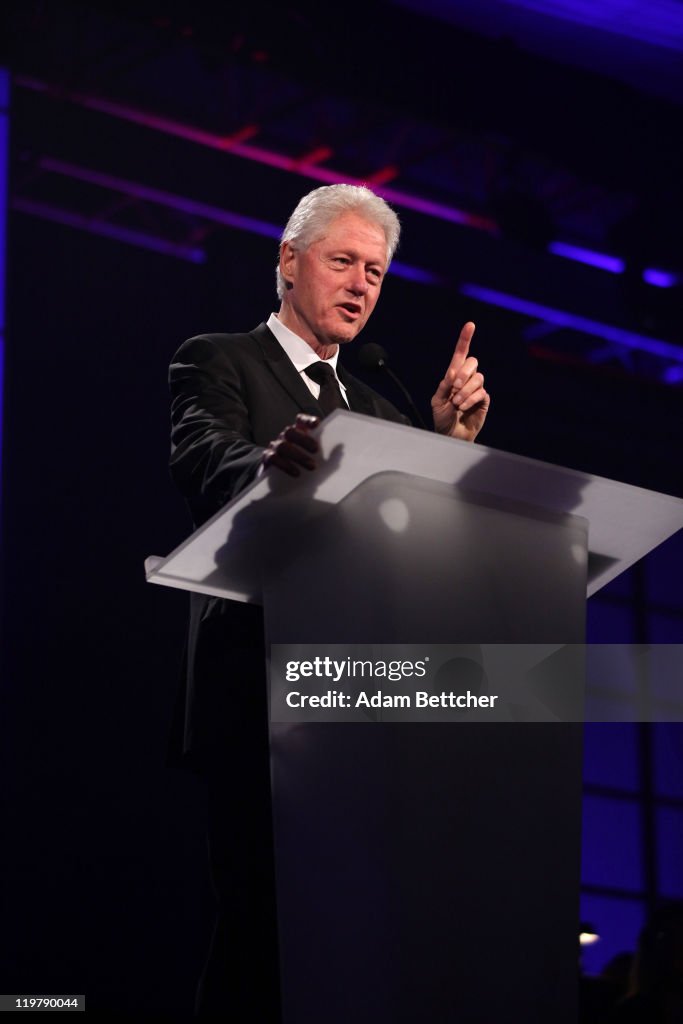 Starkey Hearing Foundation "So The World May Hear Awards Gala" 2011