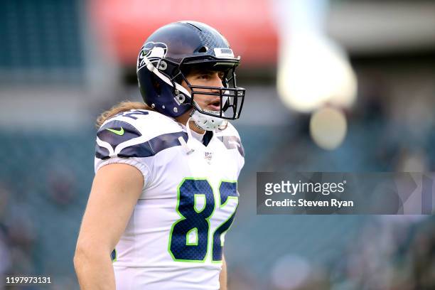 Luke Willson of the Seattle Seahawks warms up prior to the NFC Wild Card Playoff game against the Philadelphia Eagles at Lincoln Financial Field on...