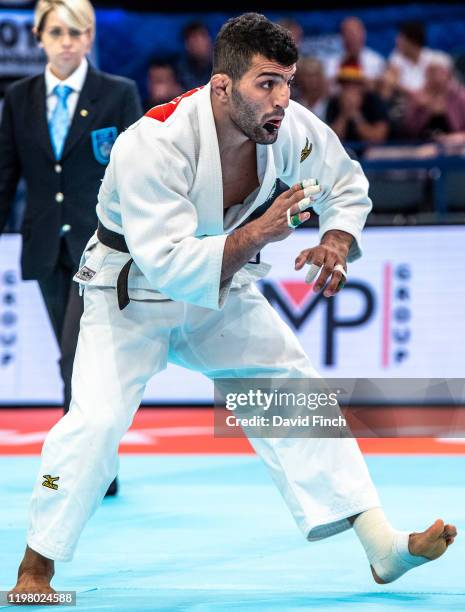 Defending World champion, Saeid Mollaei of Iran defeated Carlos Luz of Argentina by an ippon in their third round u81kg contest on his way to seventh...