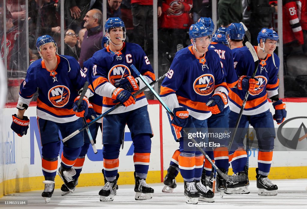 New York Islanders v New Jersey Devils