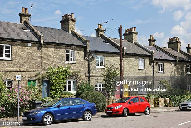 uk homes - parked cars stock pictures, royalty-free photos & images