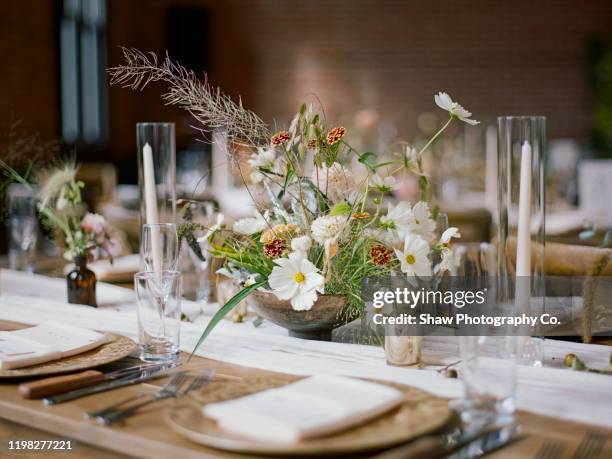 table setting - wedding table setting stockfoto's en -beelden