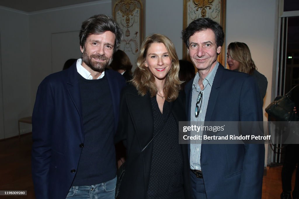 Valerie Maltaverne receives Insignia of "Chevalier des Arts et des Lettres" In Paris