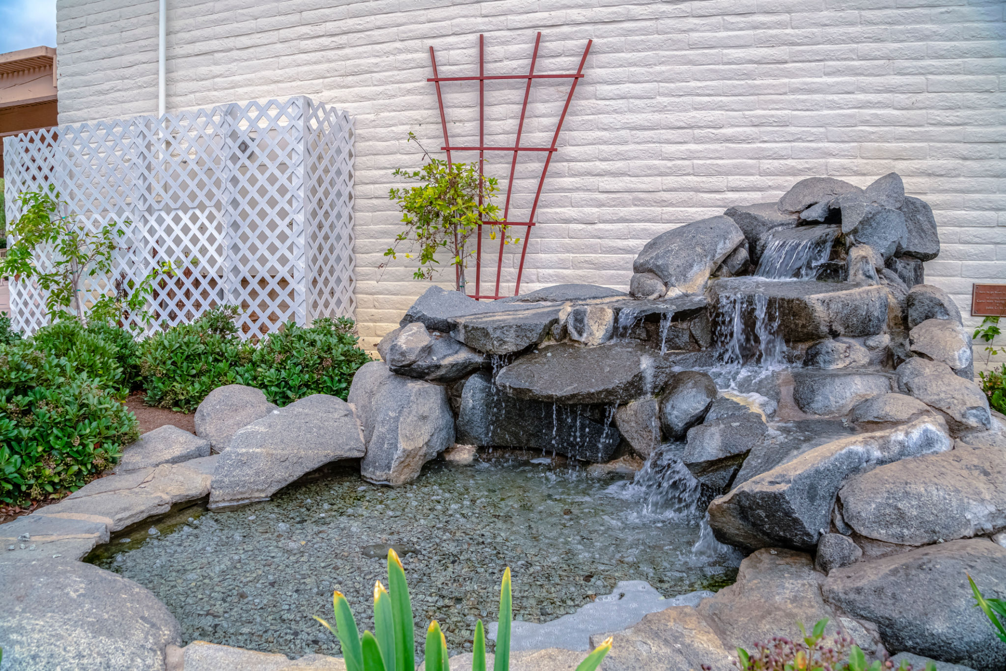 poolside water feature
