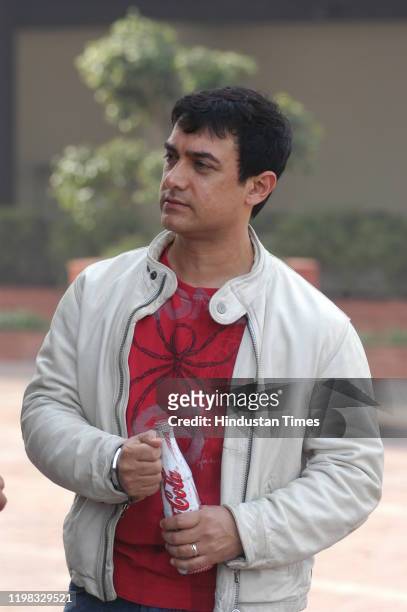 Bollywood actor Aamir Khan during the Promotion of his movie Rang De Basanti, on January 17, 2006 in New Delhi, India.