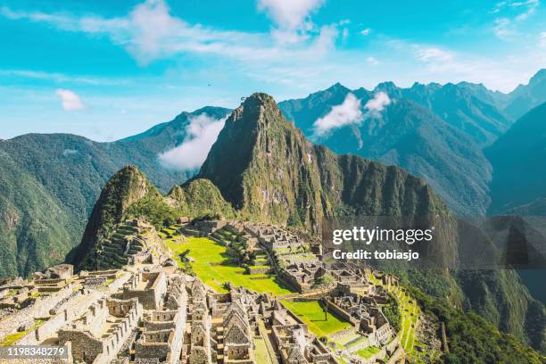 machu picchu inca ruins in the andes mountains - urubamba valley stock pictures, royalty-free photos & images
