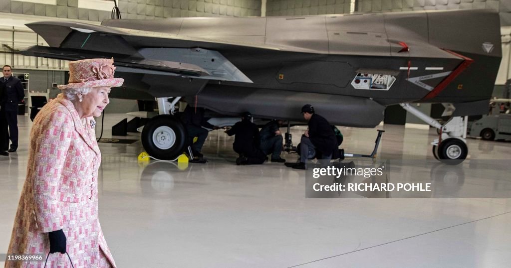 BRITAIN-DEFENCE-ROYALS