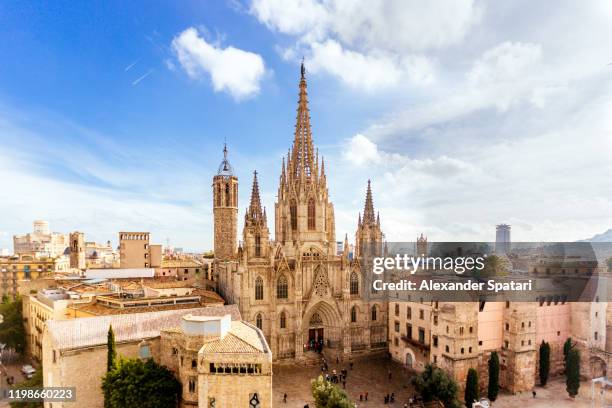 aerial view of barcelona skyline with barcelona cathedral, catalonia, spain - sagrada familia stockfoto's en -beelden